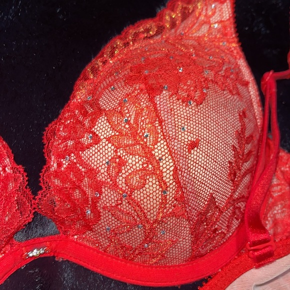32B/M Vs Victoria’s Secret Embellished Red Crystal Seduction Bra Garter 2PC set - Picture 11 of 14